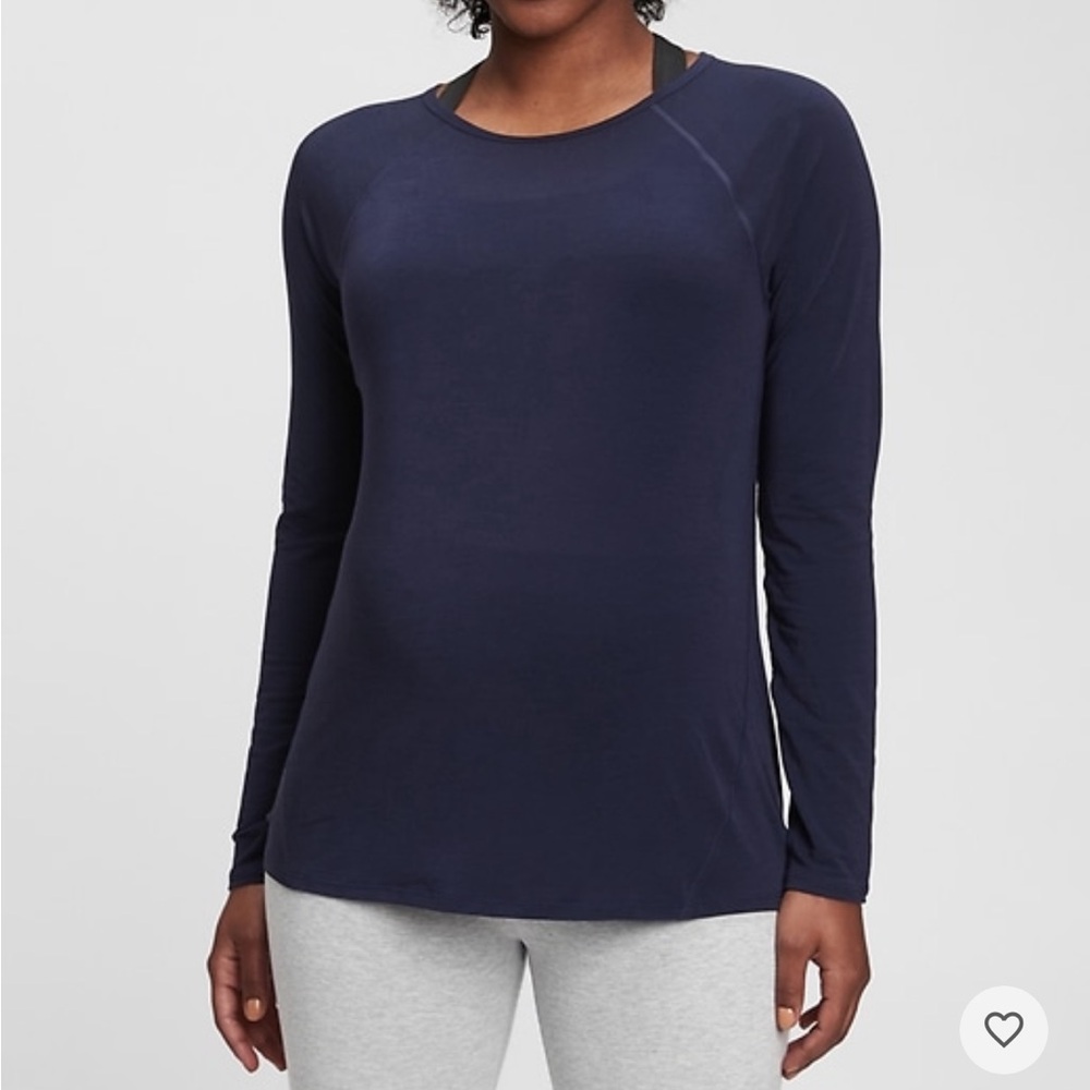 Maternity GapFit Breathe athletic shirt